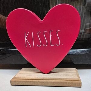 Rae Dunn Kisses Metal Hearts Valentine's Decor